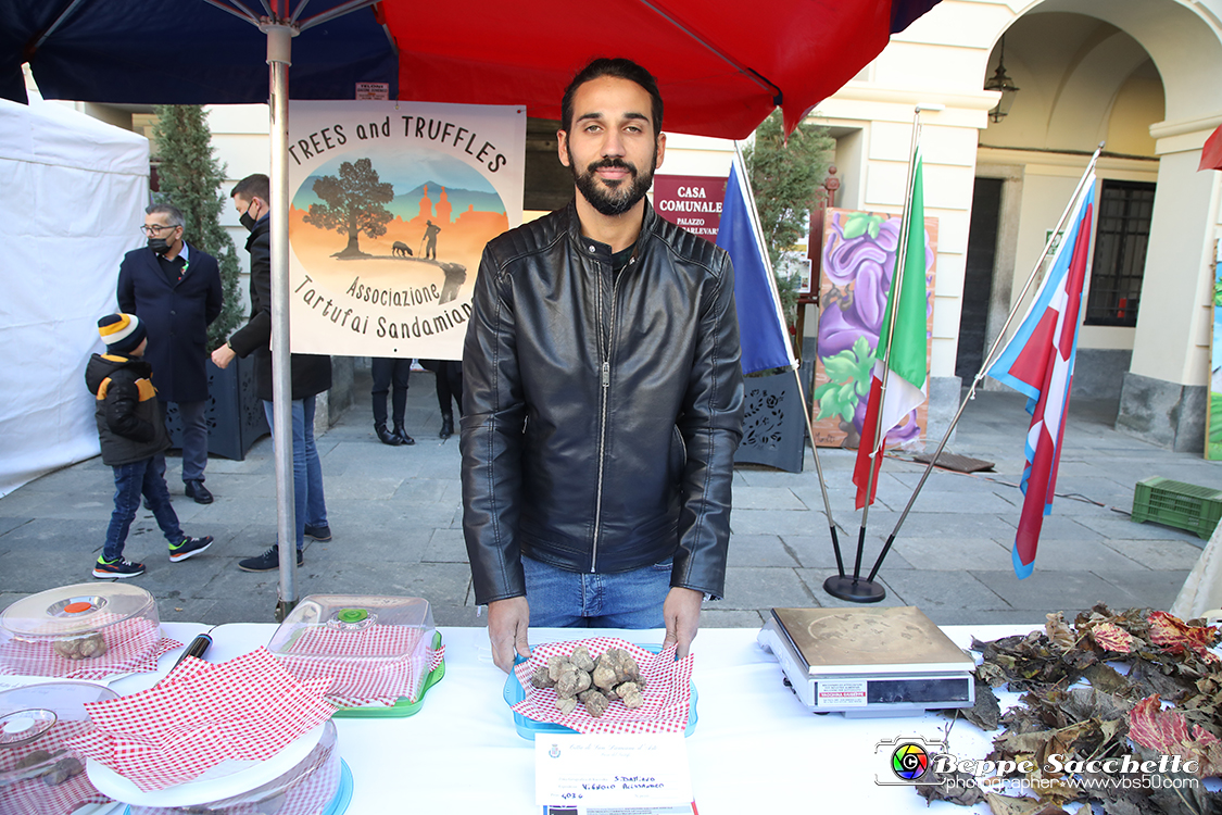 VBS_5612 - 10.ma Fiera Nazionale del Tartufo e Fiera dei Santi.jpg
